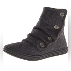 Blowfish Women's Rabbit Bootie